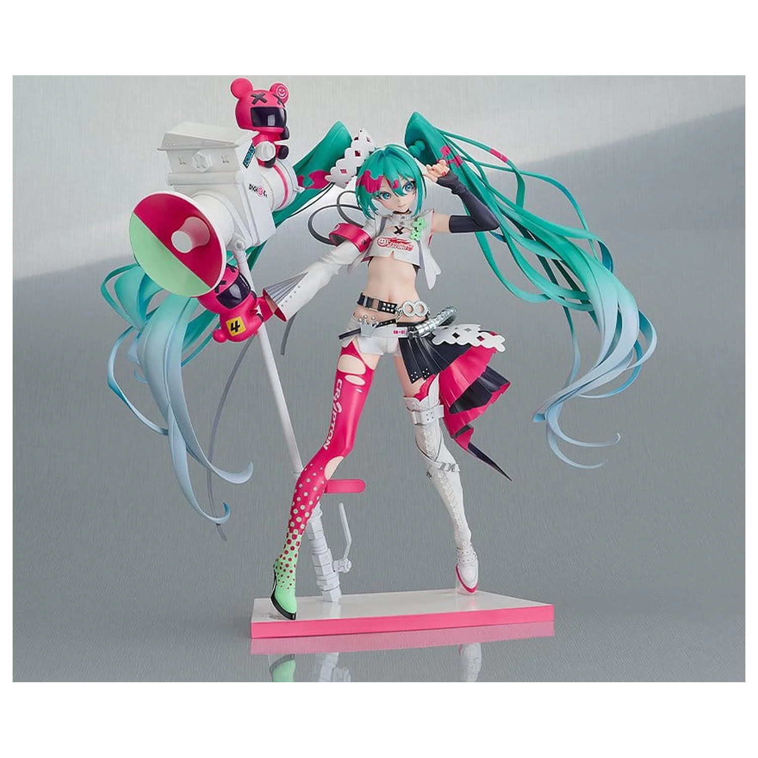 Hatsune Miku GT Project 1/7 Racing Miku 2025 Ver. PVC szobor figura 28 cm  termékfotó