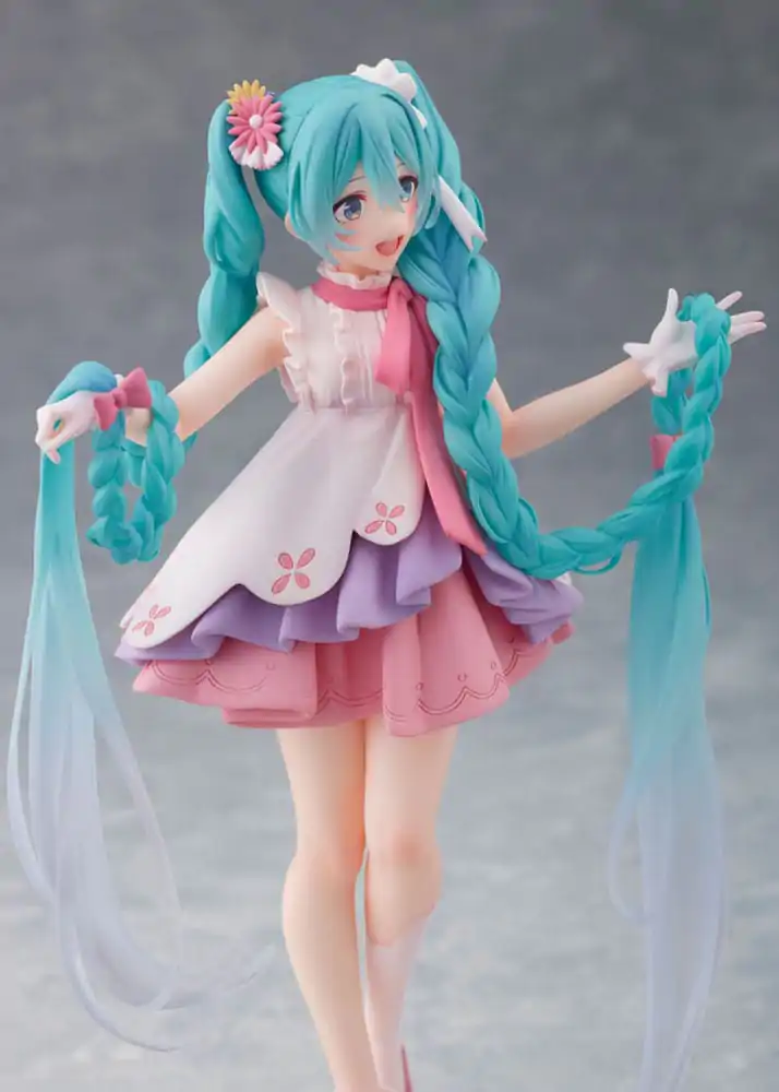 Hatsune Miku Hatsune Miku Wonderland Rapunzel Ver. PVC szobor figura 18 cm termékfotó