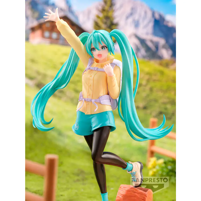 Hatsune Miku Mountain Climbing Holiday Memories figura 20cm termékfotó