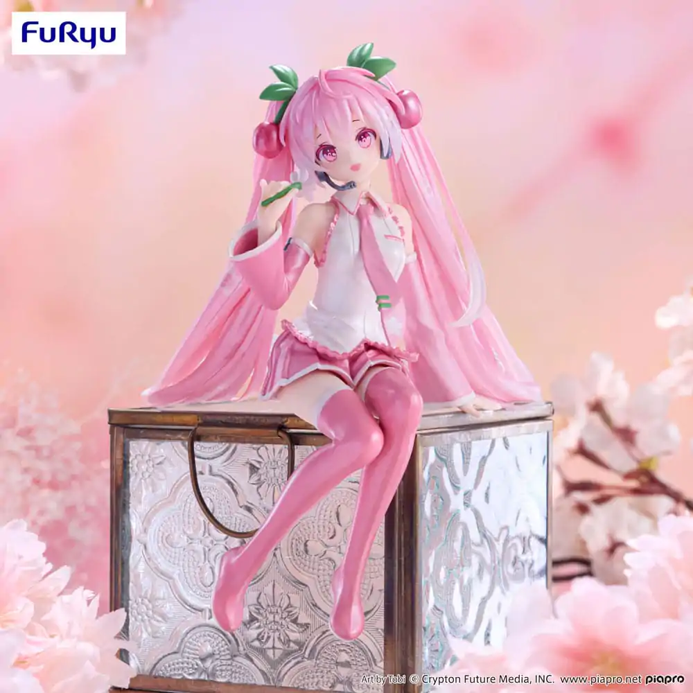 Hatsune Miku Noodle Stopper Sakura Miku 2024 Pearl Color Ver. PVC szobor figura 15 cm termékfotó