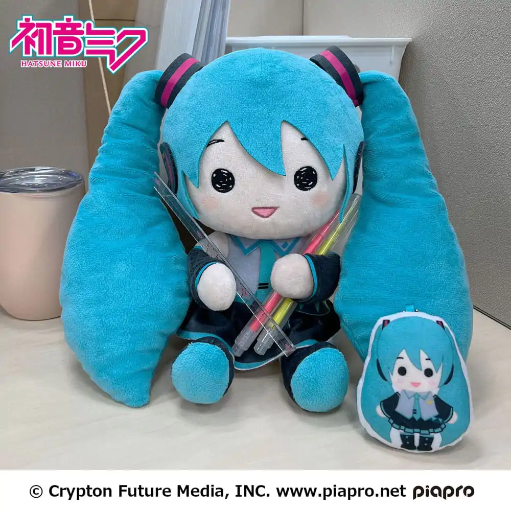 Hatsune Miku plüss figura 22 cm termékfotó