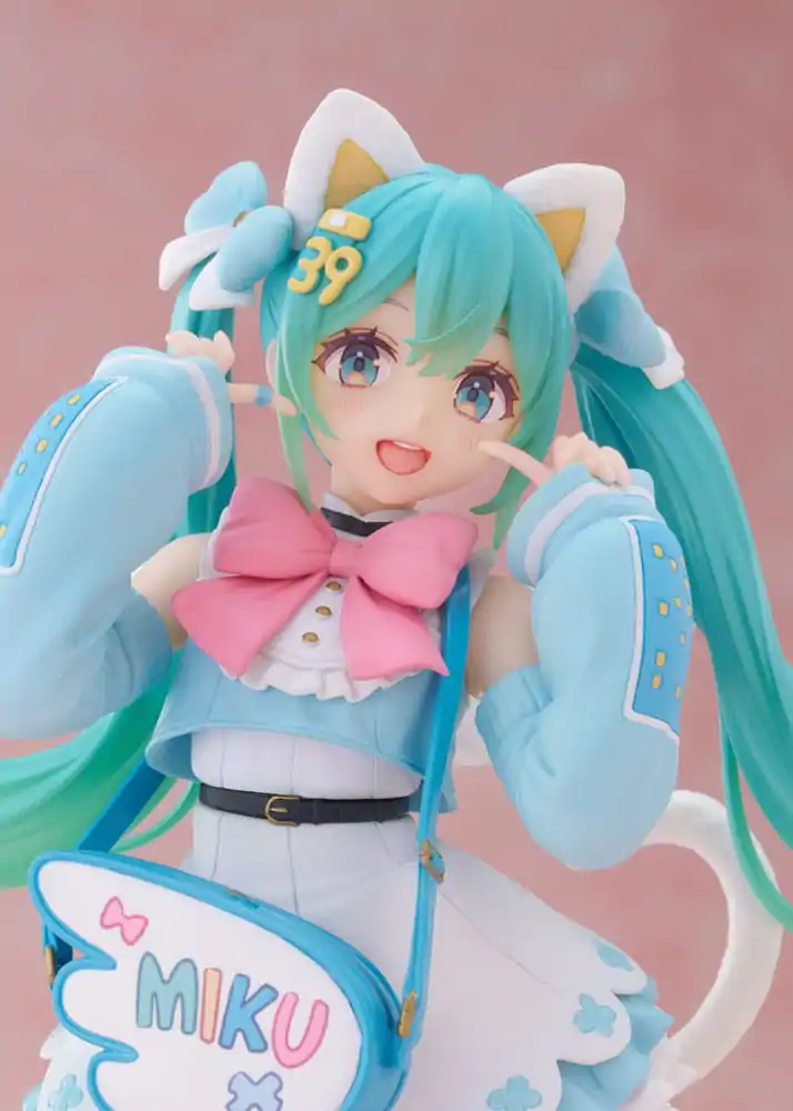 Hatsune Miku PVC szobor figura Hatsune Miku Fashion Fancy Ver. 18 cm   termékfotó