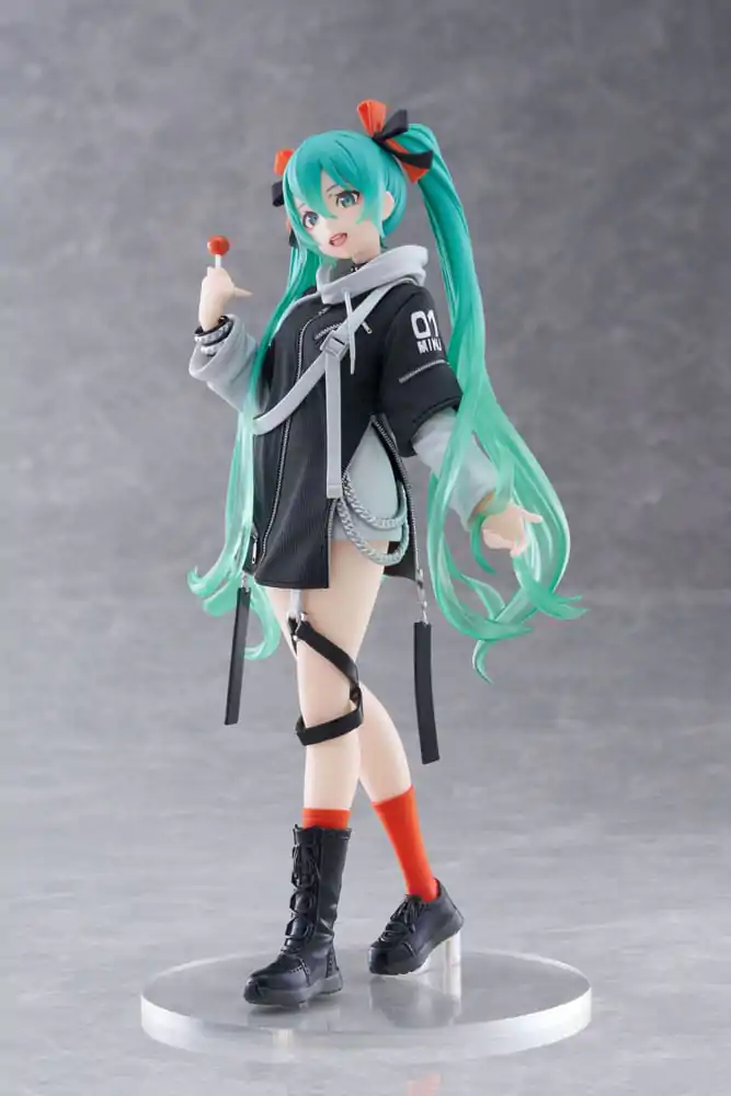 Hatsune Miku Wonderland Fashion Punk Ver. PVC szobor figura 18 cm termékfotó