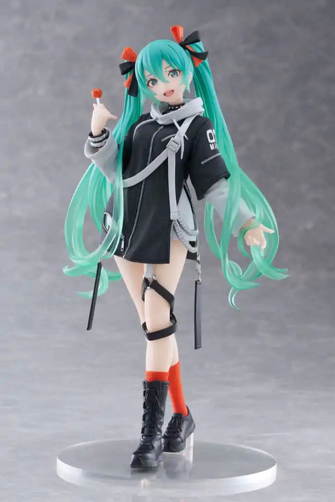 Hatsune Miku Wonderland Fashion Punk Ver. PVC szobor figura 18 cm termékfotó