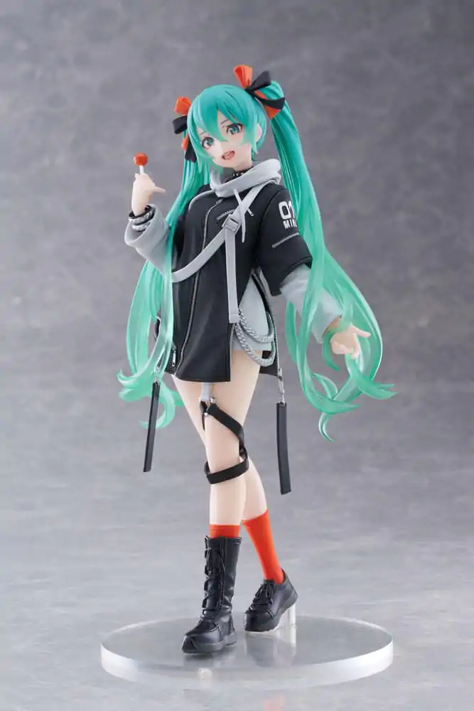 Hatsune Miku Wonderland Fashion Punk Ver. PVC szobor figura 18 cm termékfotó