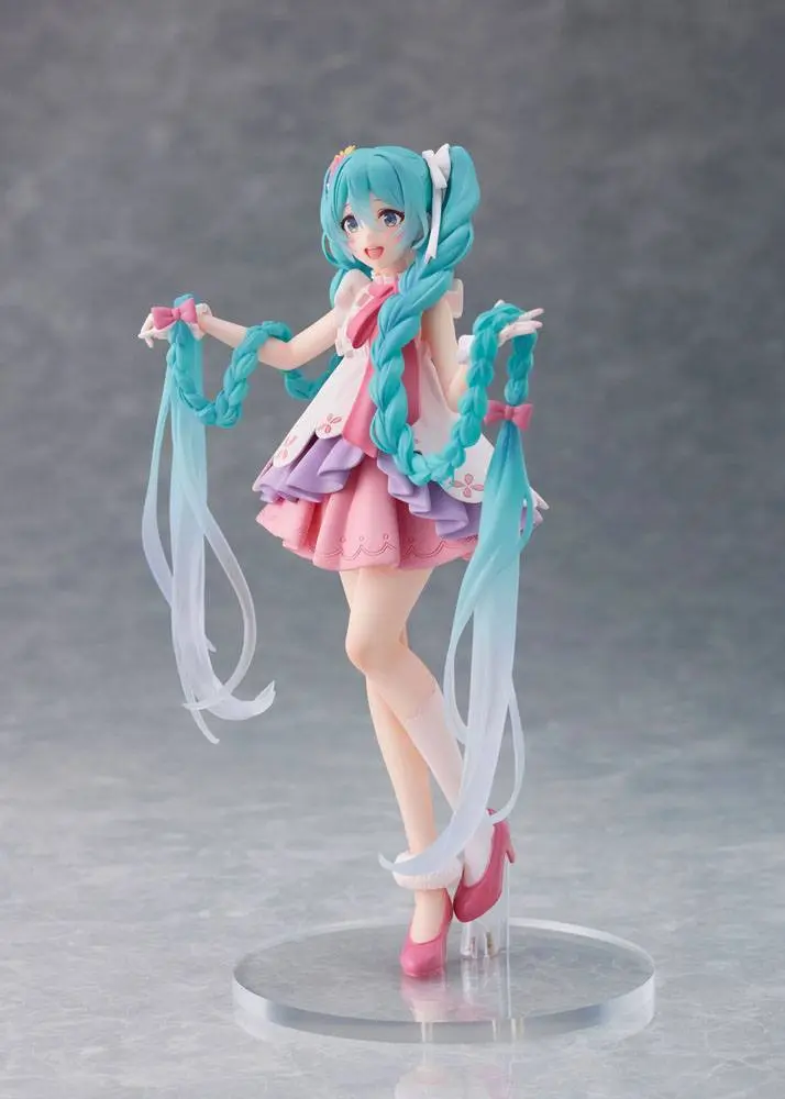 Hatsune Miku Wonderland Hatsune Miku Rapunzel PVC szobor figura 18 cm termékfotó