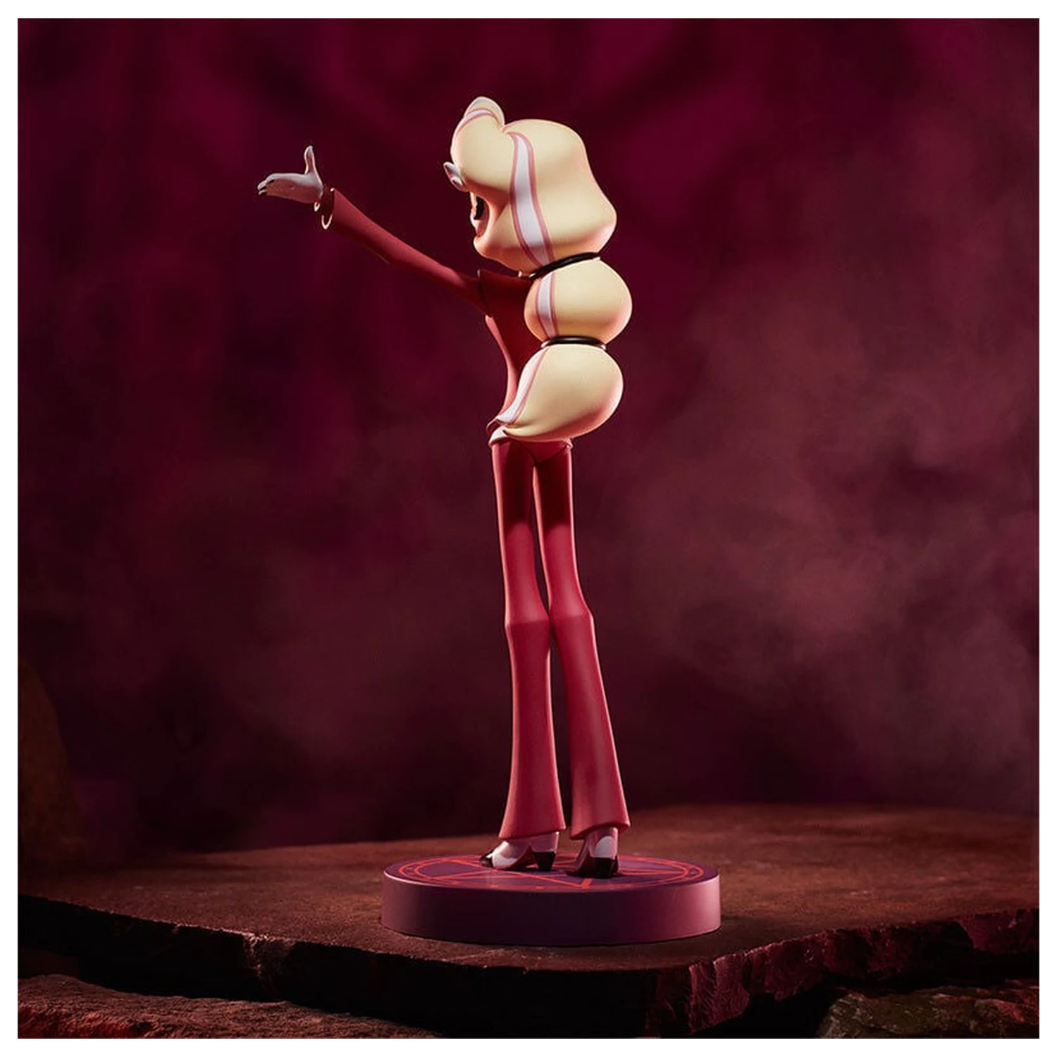 Hazbin Hotel Charlie Morningstar figura 23cm termékfotó