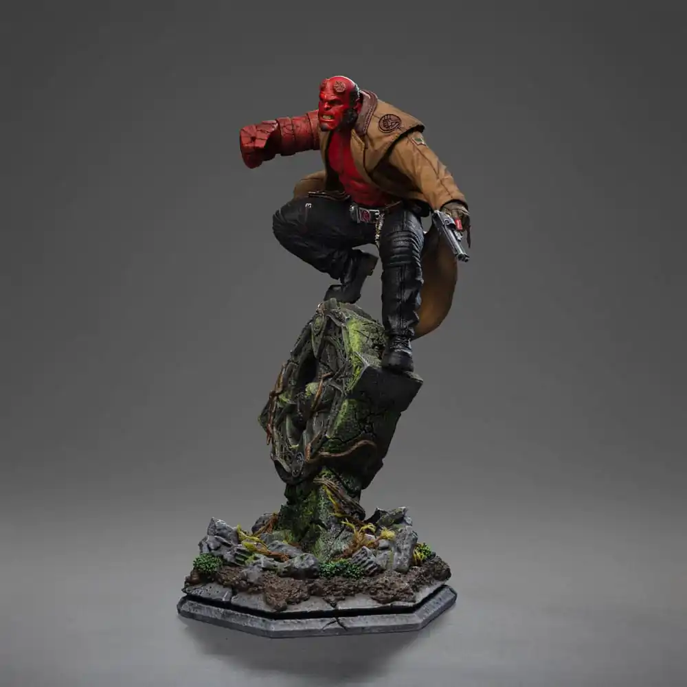 Hellboy 2 BDS Art Scale Statue 1/10 Hellboy 34 cm termékfotó