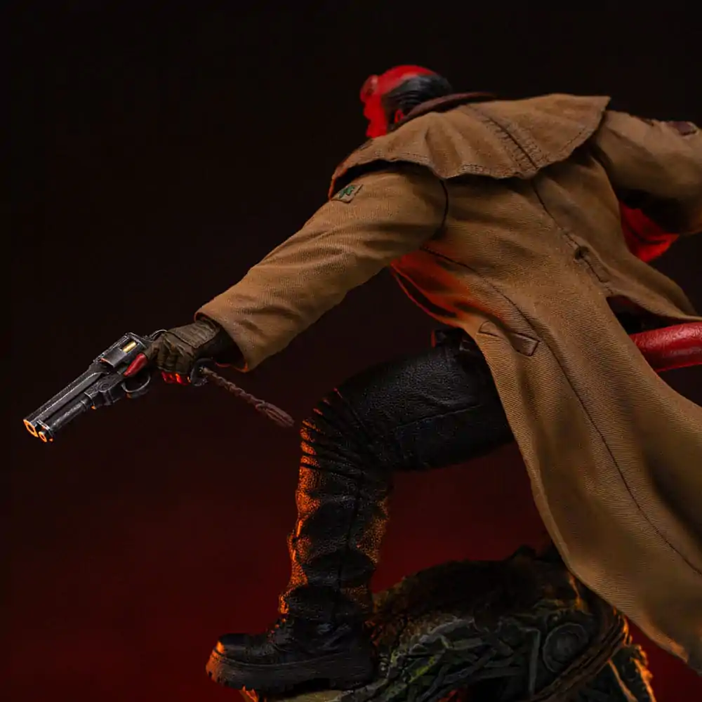 Hellboy 2 BDS Art Scale Statue 1/10 Hellboy 34 cm termékfotó