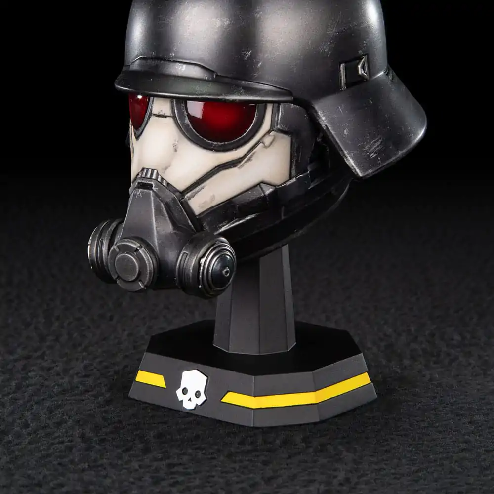 Helldivers 2 1/4 Field Chemist Helmet replika 11 cm termékfotó