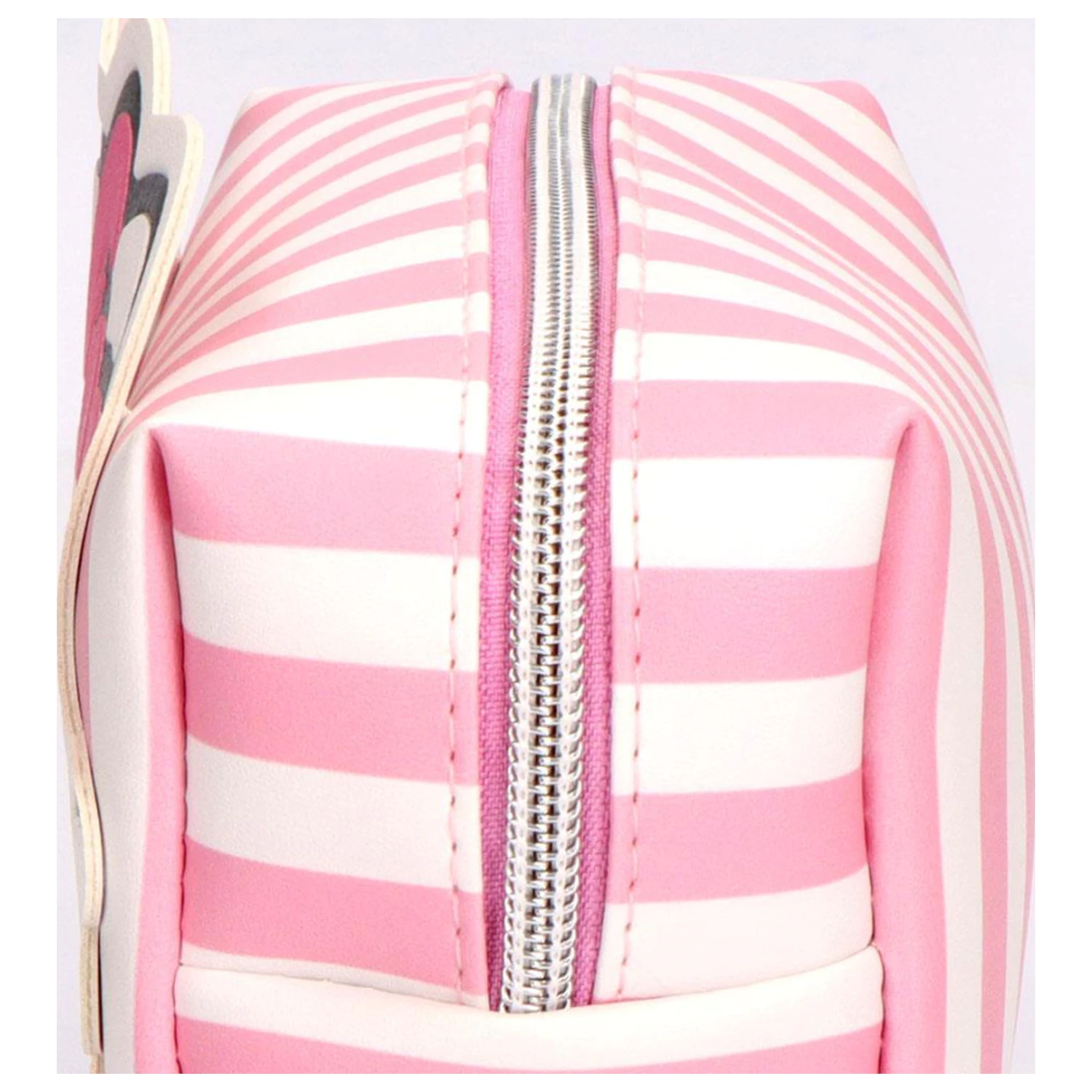 Hello Kitty Striped piperetáska 18 cm termékfotó