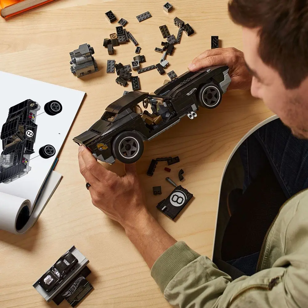 Hot Wheels Mega Construx Construction Set Rodger Dodger 31 cm termékfotó