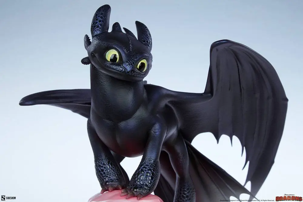 How To Train Your Dragon Toothless szobor figura 30 cm termékfotó