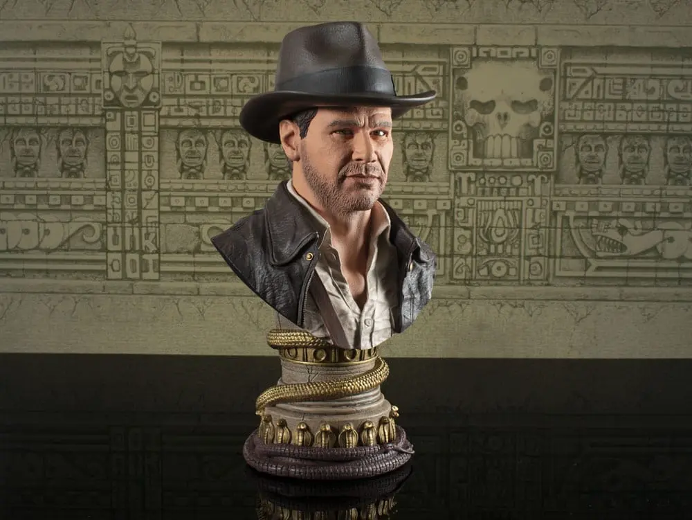 Indiana Jones: Raiders of the Lost Ark Legends in 3D 1/2 Indiana Jones mellszobor figura 25 cm termékfotó