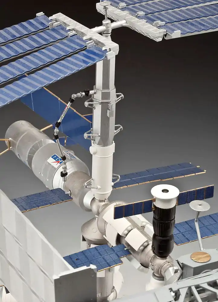 International Space Station ISS Model Kit Gift Set 1/144 25th Anniversary Platinum Edition 74 cm termékfotó