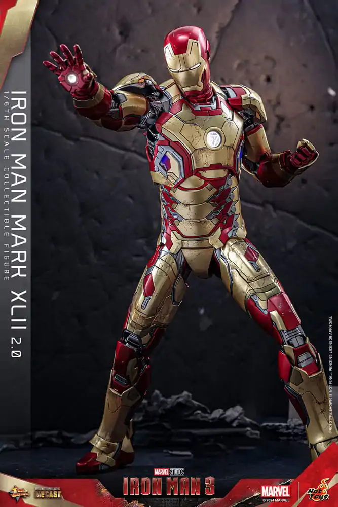 Iron Man 3 Movie Masterpiece Diecast 1/6 Iron Man Mark XLII (2.0) akciófigura 32 cm termékfotó