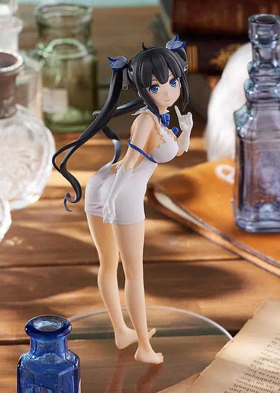 Is It Wrong to Try to Pick Up Girls in a Dungeon? Pop Up Parade Hestia PVC szobor figura 15 cm termékfotó