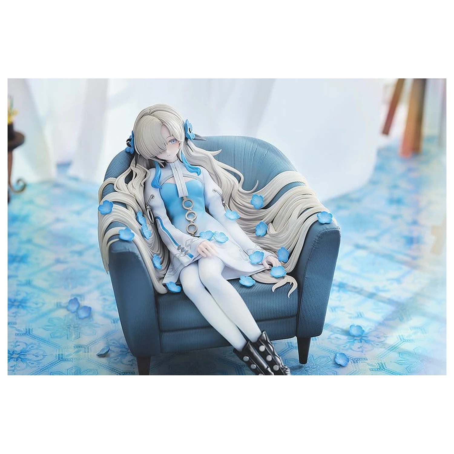 Isekaijoucho Wolf 1/7 Universal Body Nemophila PVC szobor figura 16 cm  termékfotó