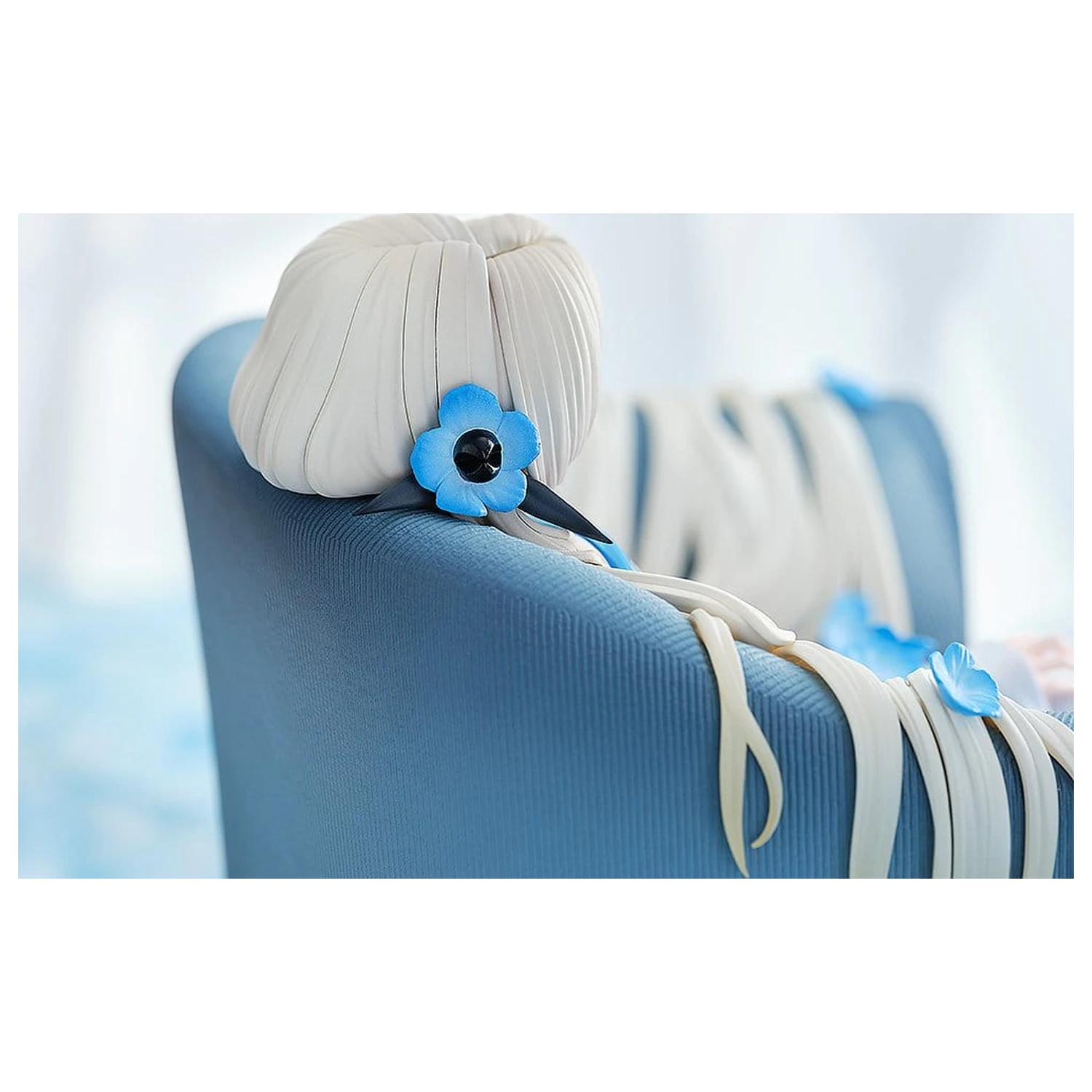 Isekaijoucho Wolf 1/7 Universal Body Nemophila PVC szobor figura 16 cm  termékfotó