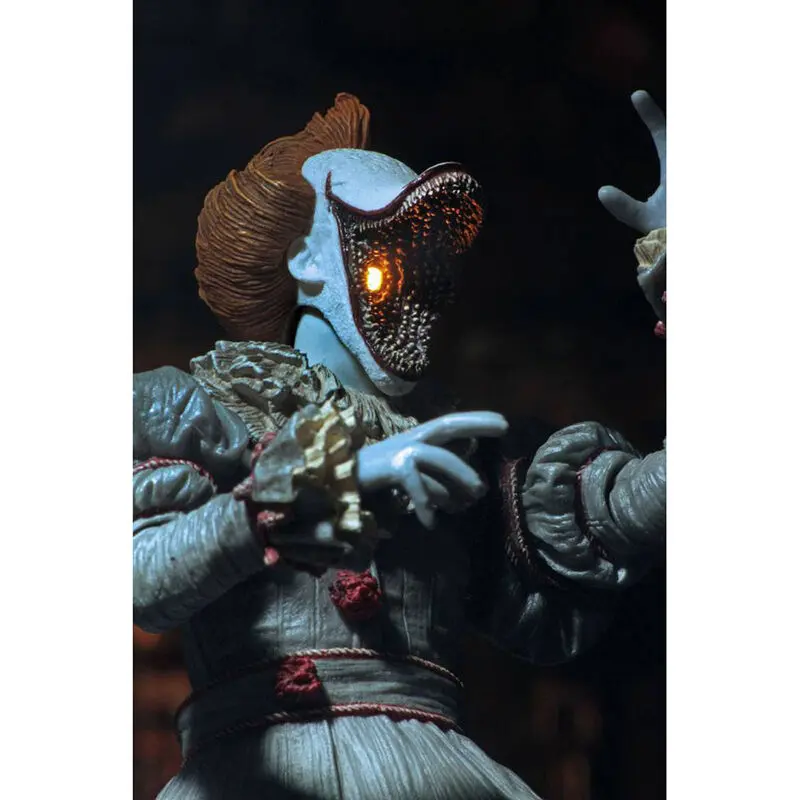 IT The Dancing Clown Pennywise Ultimate figura 18cm termékfotó