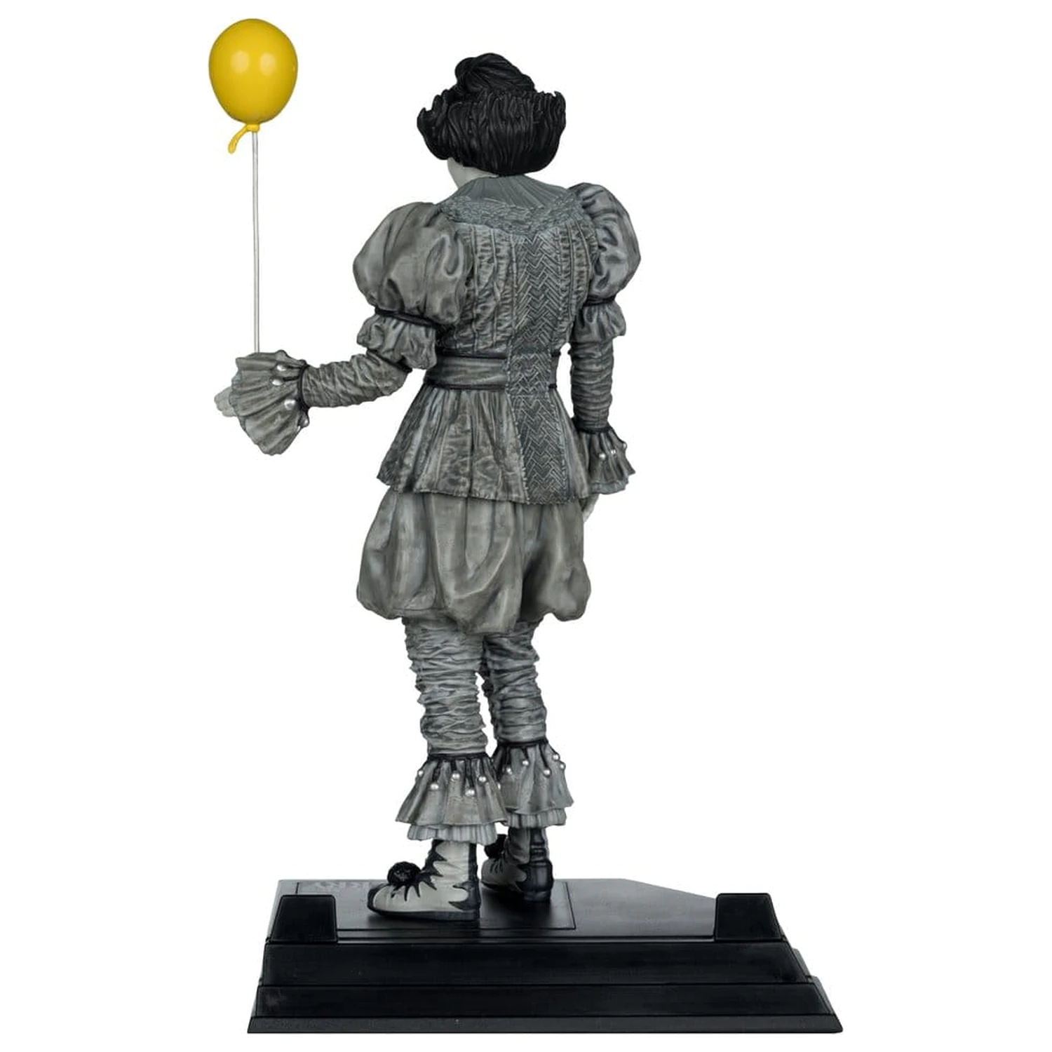 It Welcome to Derry Movie Maniacs figura Pennywise (Black & White) 16 cm termékfotó