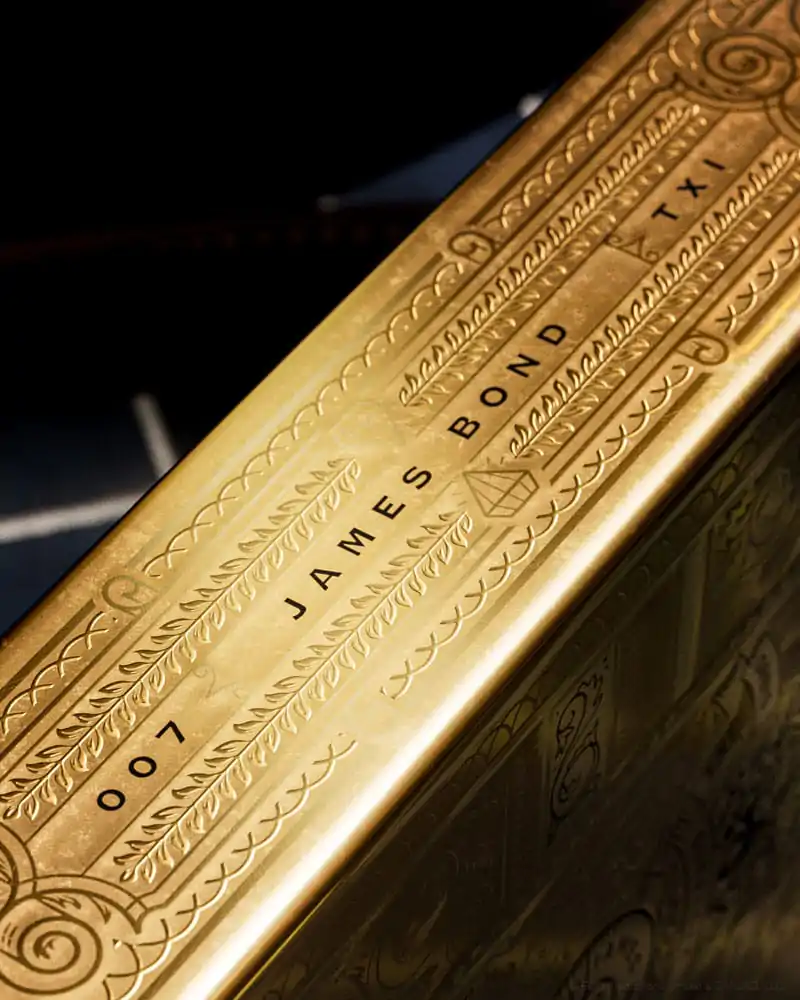 James Bond Box Set James Bond Gold Edition kártyajáték termékfotó