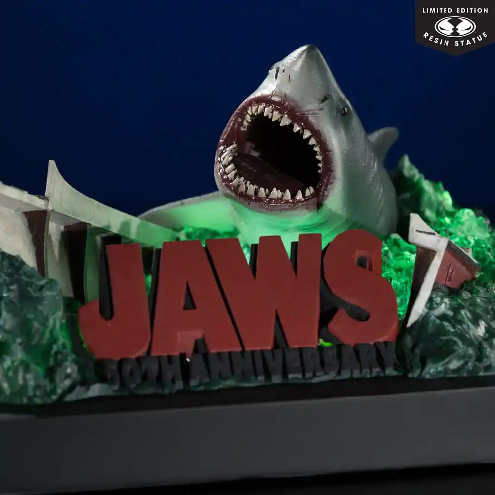 Jaws 1/48 Jaws (50th Anniversary) PVC szobor figura 25 cm termékfotó