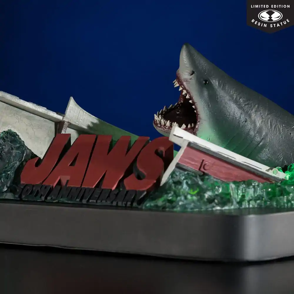 Jaws 1/48 Jaws (50th Anniversary) PVC szobor figura 25 cm termékfotó