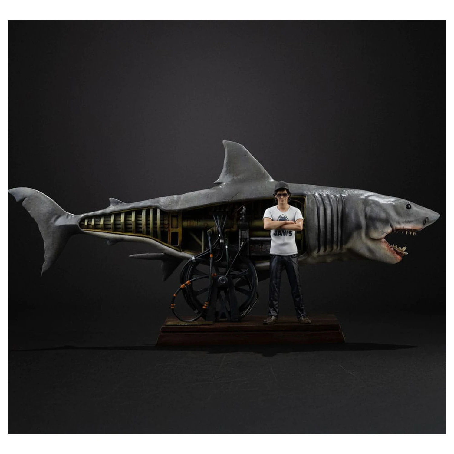 Jaws Deluxe Art Scale 1/10 Steven Spielberg Jaws 50th anniversary szobor figura 27 cm termékfotó