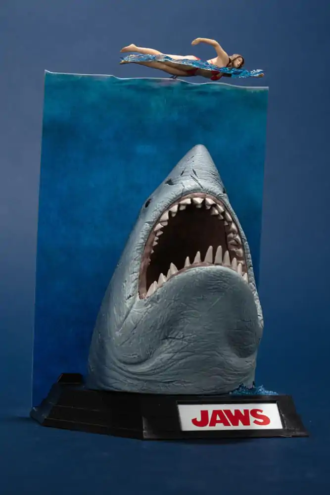 Jaws Movie Maniacs Jaws (50th Anniversary) PVC szobor figura 16 cm termékfotó