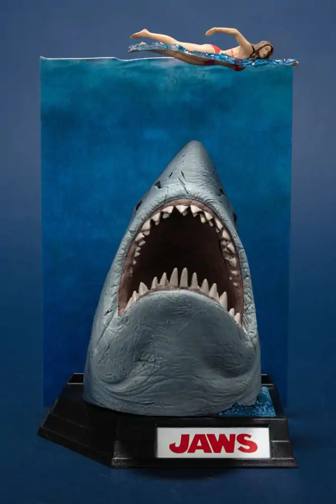 Jaws Movie Maniacs Jaws (50th Anniversary) PVC szobor figura 16 cm termékfotó
