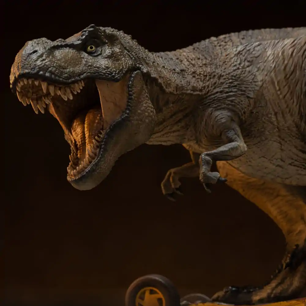 Jurassic Park  Icons Statue T-Rex Attack PVC szobor figura 15 cm termékfotó