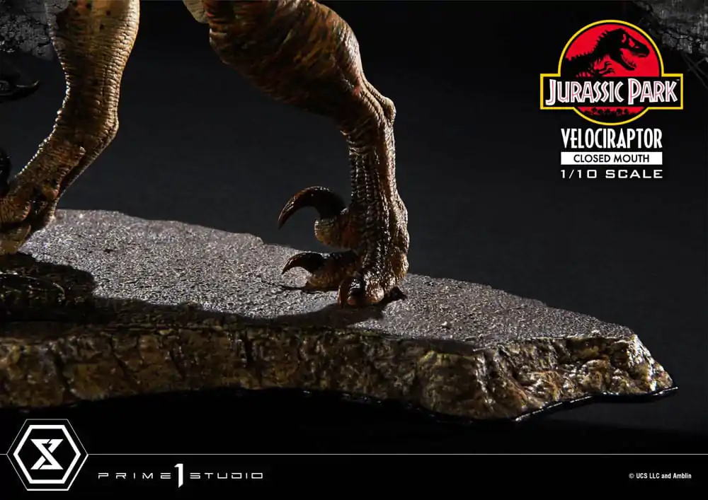 Jurassic Park Prime Collectibles 1/10 Velociraptor Closed Mouth szobor figura 19 cm termékfotó