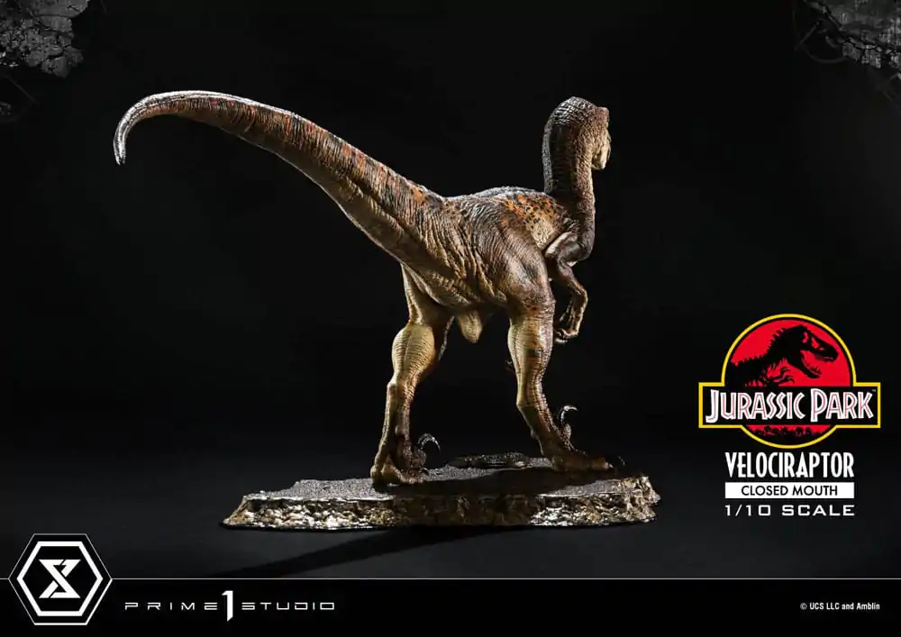 Jurassic Park Prime Collectibles 1/10 Velociraptor Closed Mouth szobor figura 19 cm termékfotó