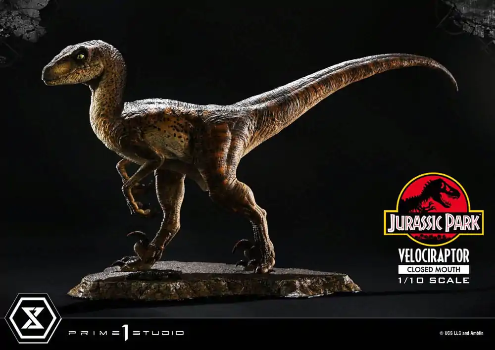 Jurassic Park Prime Collectibles 1/10 Velociraptor Closed Mouth szobor figura 19 cm termékfotó