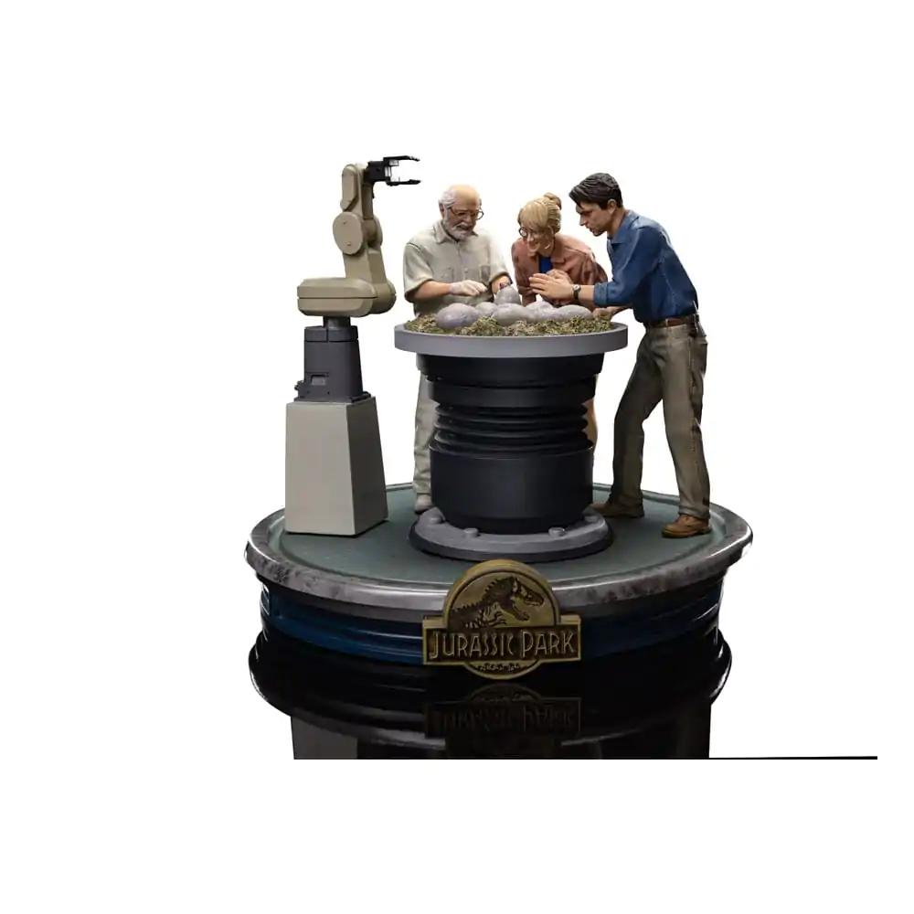 Jurassic Park Scale 1/10 Dino Hatching szobor figura 23 cm termékfotó