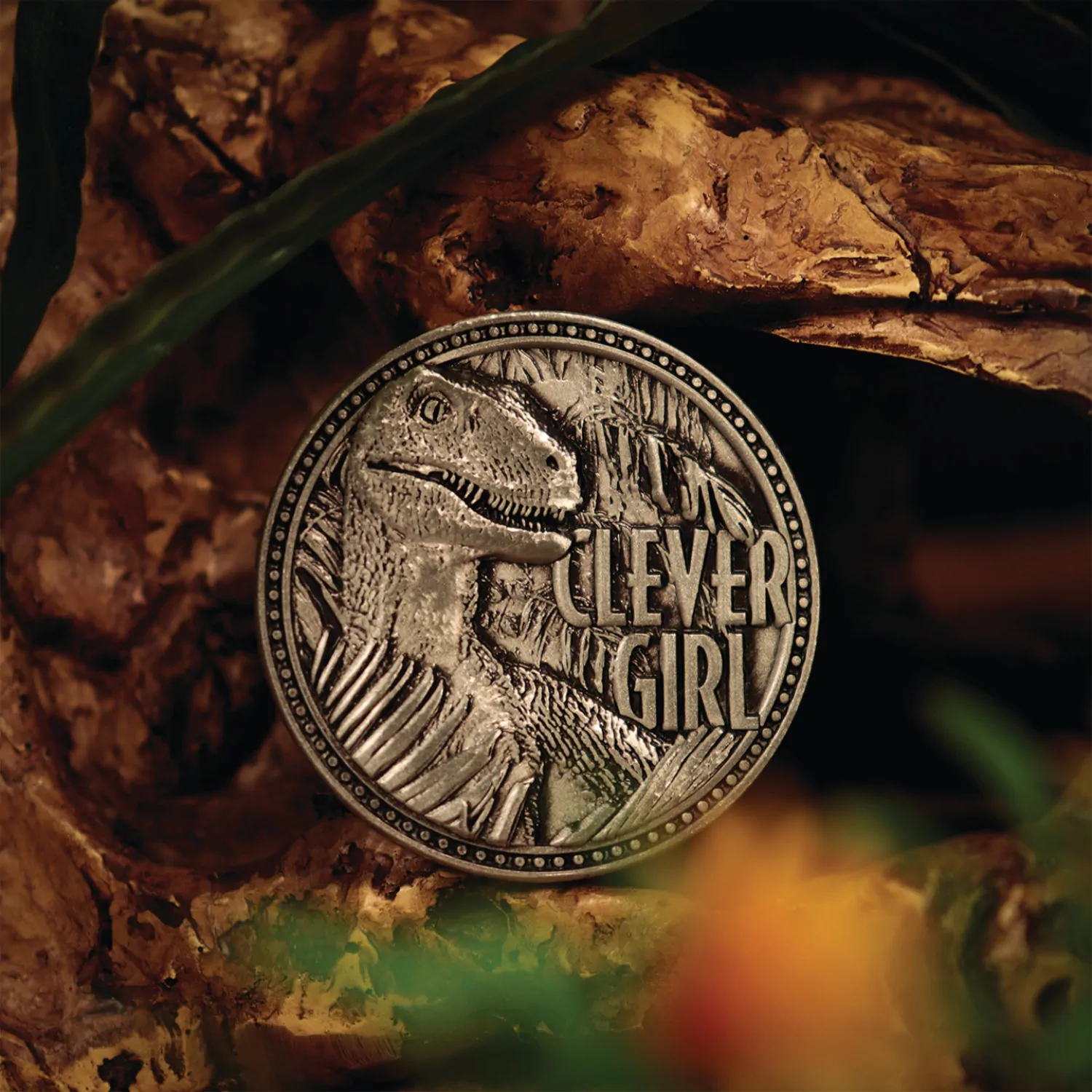 Jurassic Park Velociraptor Gyűjthető érme Limitált kiadás termékfotó