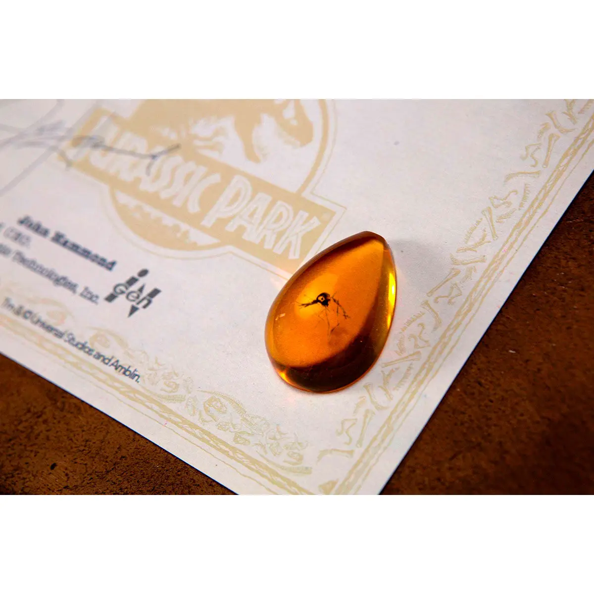 Jurassic Park Welcome Kit Amber fém doboz replika termékfotó