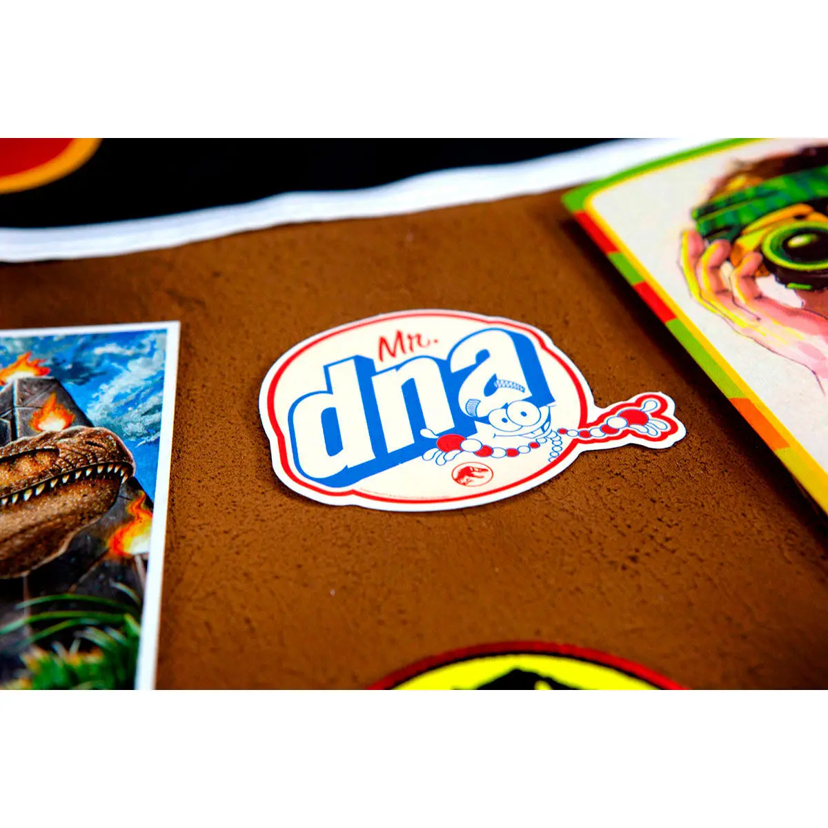 Jurassic Park Welcome Kit Amber fém doboz replika termékfotó