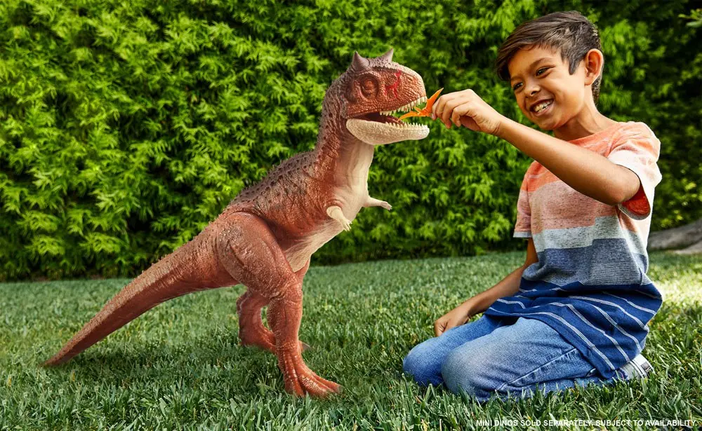 Jurassic World Camp Cretaceous Super Colossal Carnotaurus Toro akciófigura 41 cm termékfotó