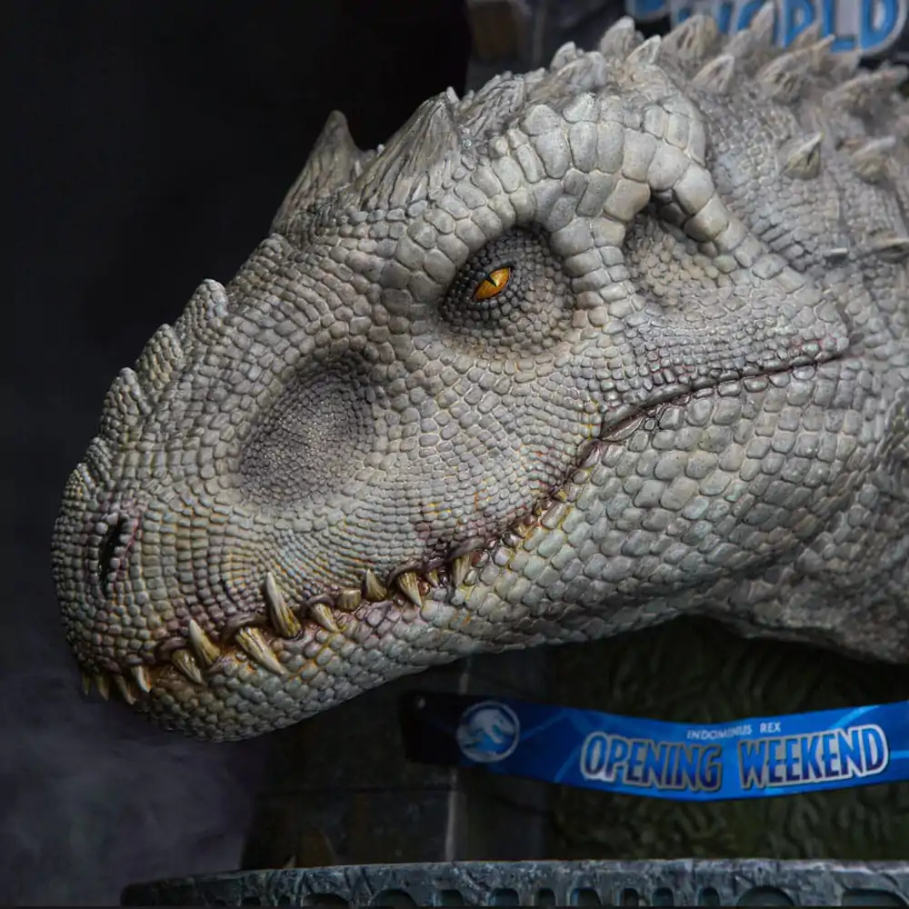 Jurassic World Indominus Rex mellszobor figura 27 cm termékfotó