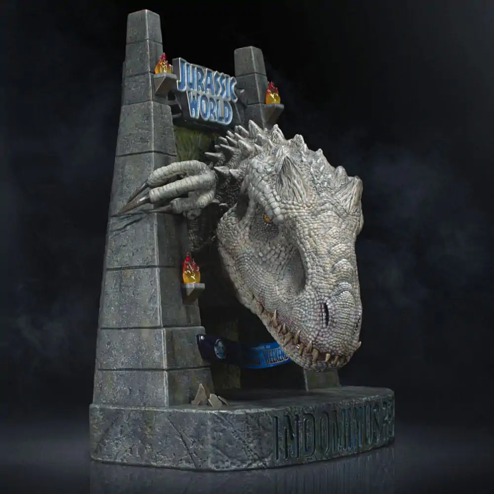 Jurassic World Indominus Rex mellszobor figura 27 cm termékfotó