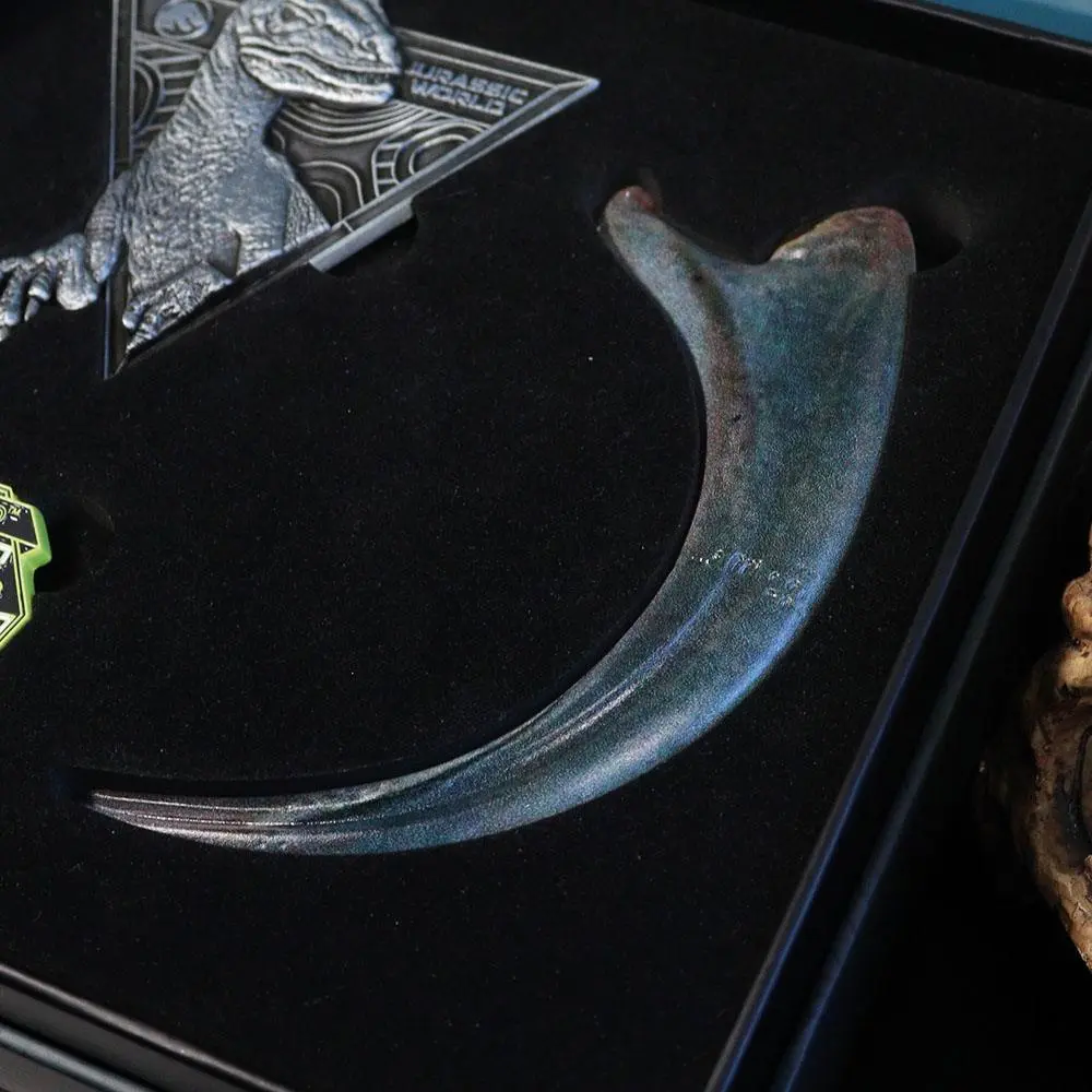 Jurassic World Raptor Training Commendation kitűző csomag Limitált kiadás termékfotó