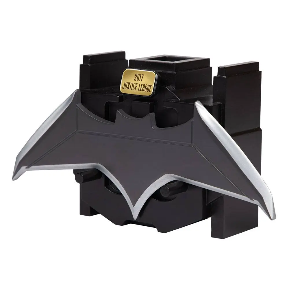 Justice League 1/1 Batarang replika 20 cm termékfotó