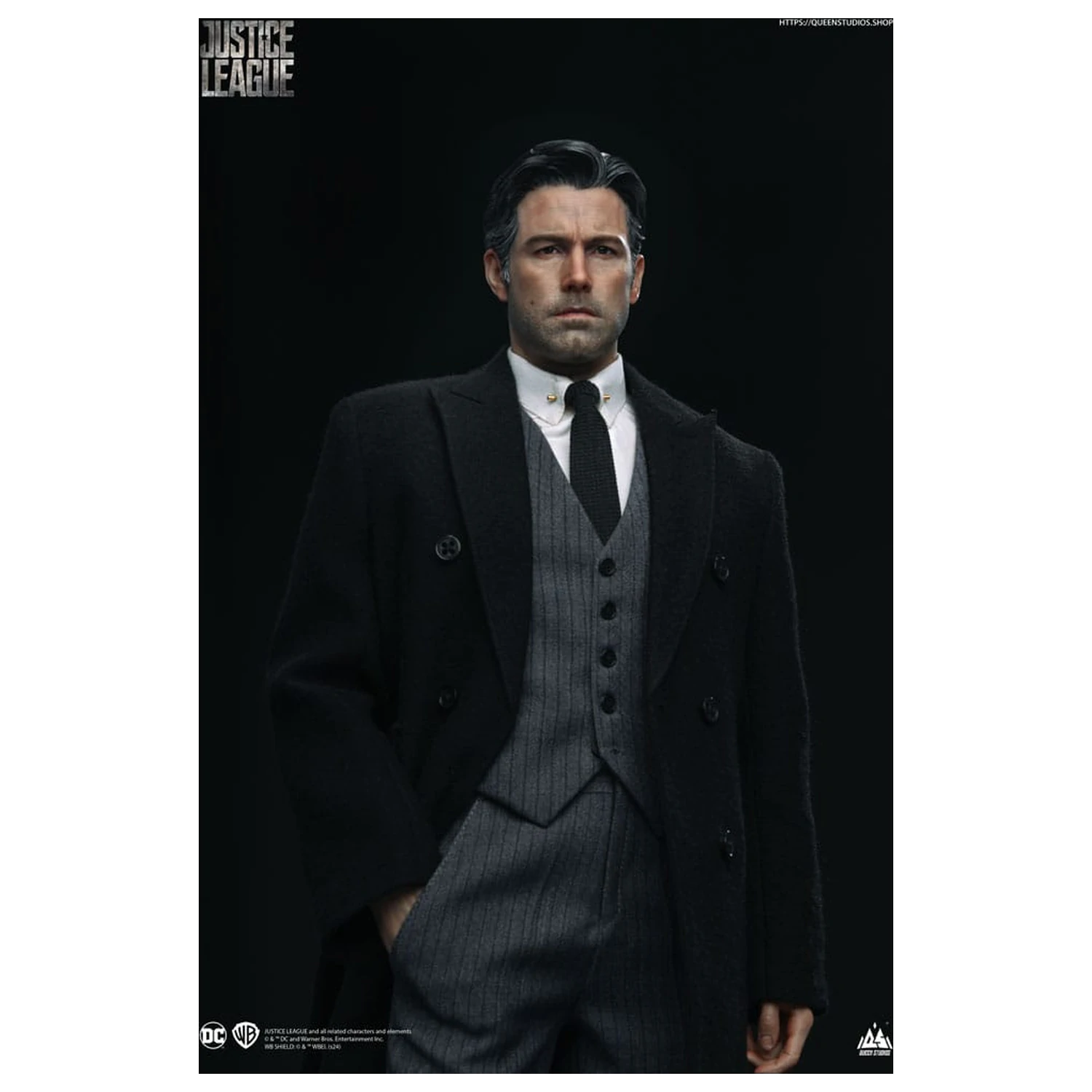 Justice League 1/4 Bruce Wayne (Ben Affleck) szobor figura  51 cm termékfotó