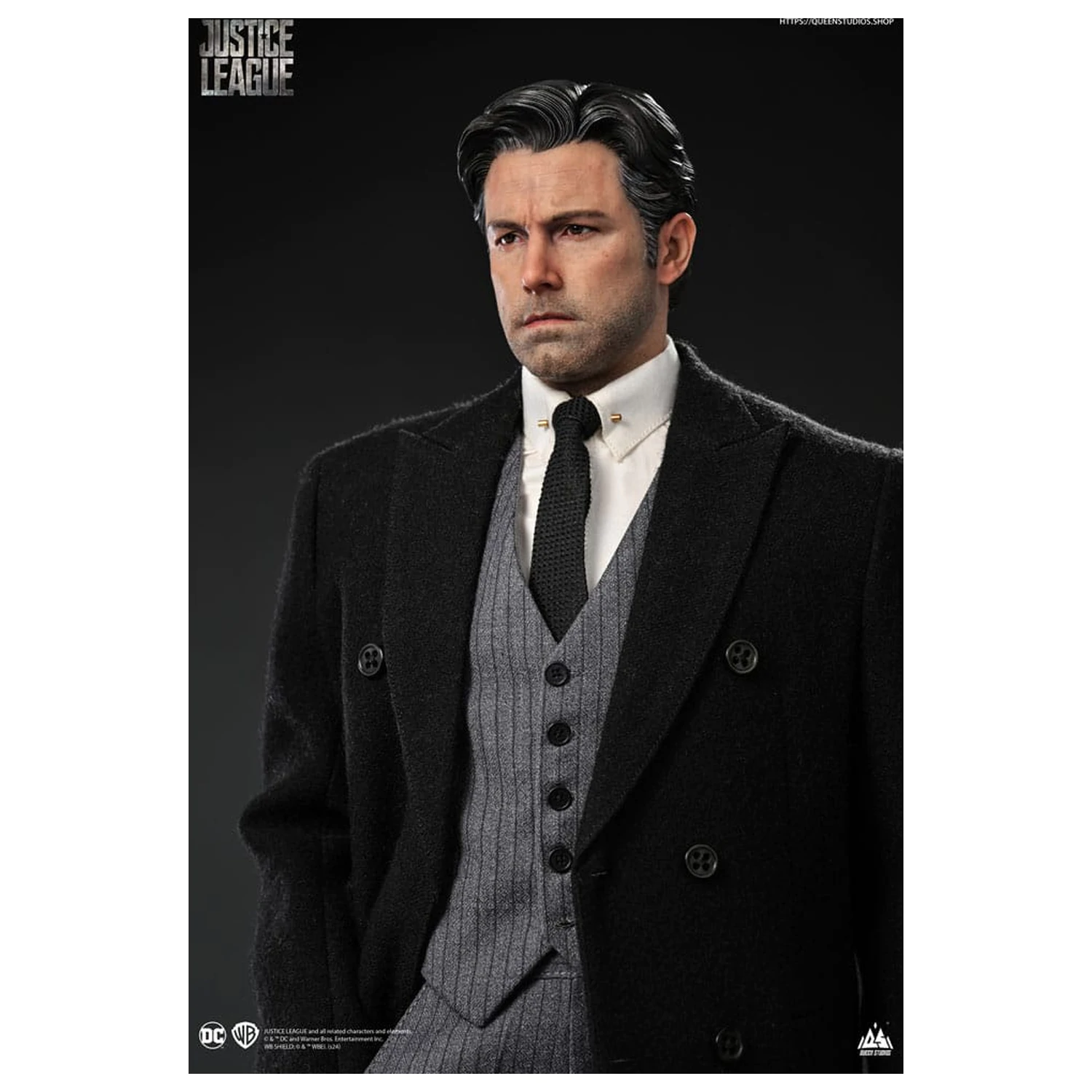 Justice League 1/4 Bruce Wayne (Ben Affleck) szobor figura  51 cm termékfotó