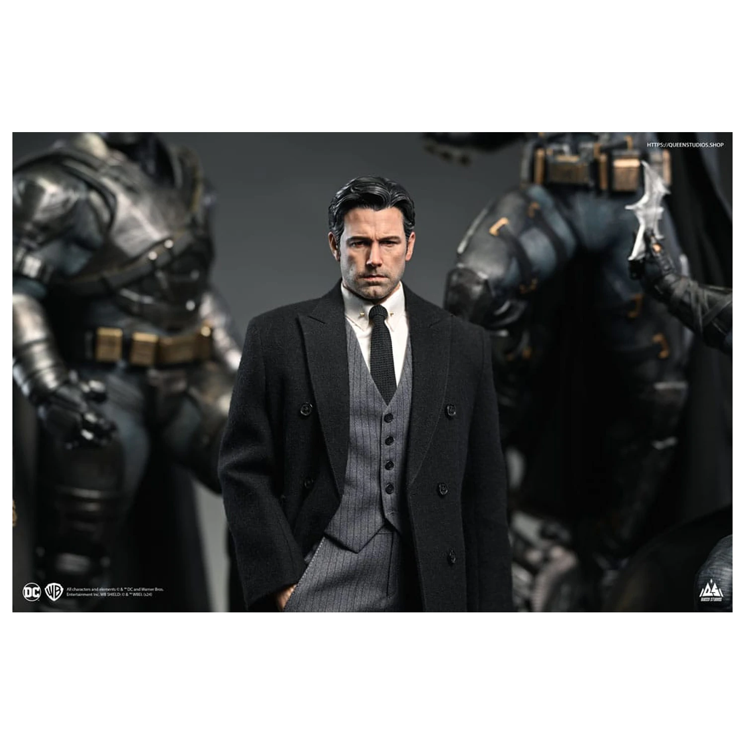 Justice League 1/4 Bruce Wayne (Ben Affleck) szobor figura  51 cm termékfotó