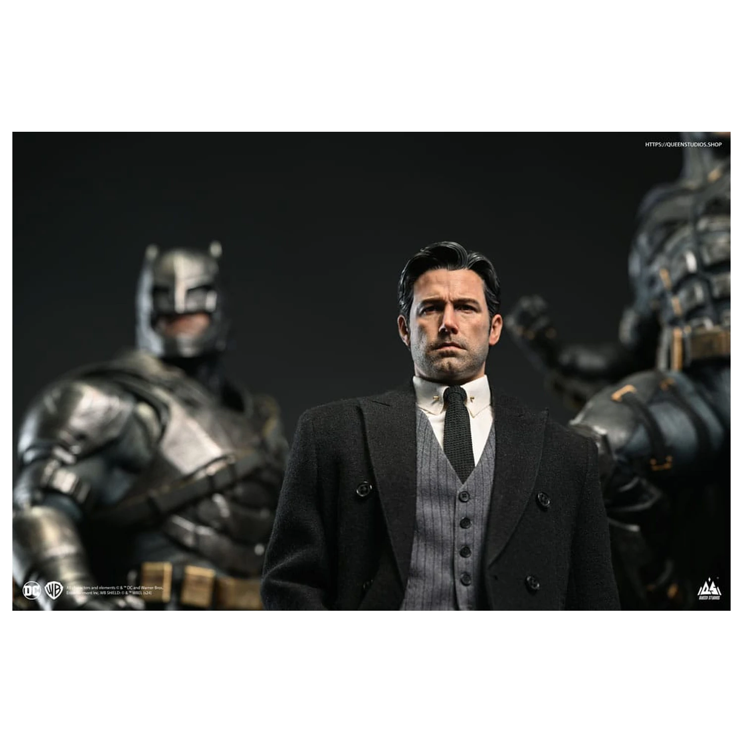 Justice League 1/4 Bruce Wayne (Ben Affleck) szobor figura  51 cm termékfotó