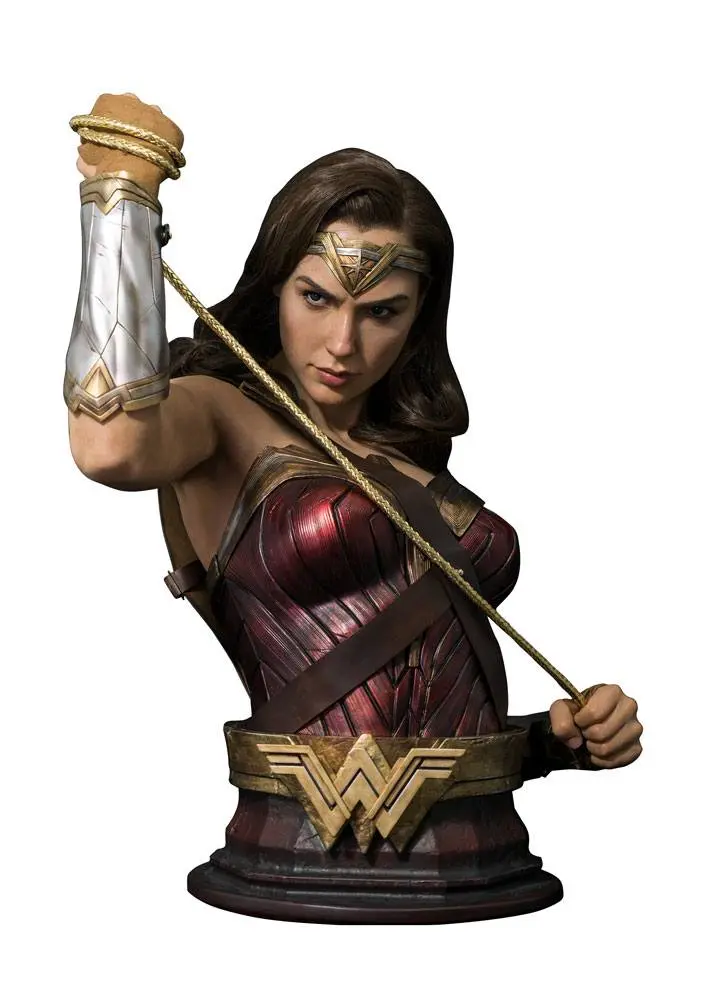 Justice League Life-Size Wonder Woman mellszobor figura 73 cm termékfotó