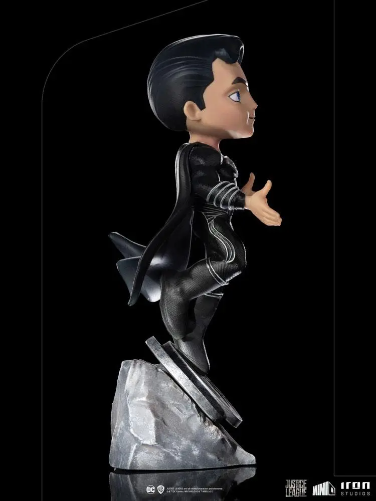 Justice League Mini Co. Deluxe Superman Black Suit PVC figura 18 cm termékfotó